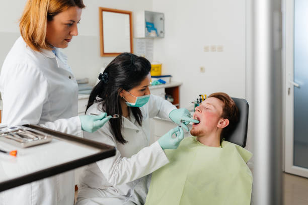 Best Dentist Open Late Near Me  in Cambridge, MD
